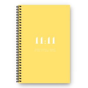 30 Day Planner: 11:11 - Best Daily Calendar Planner to help reach your goals, manifest dreams and live your best life